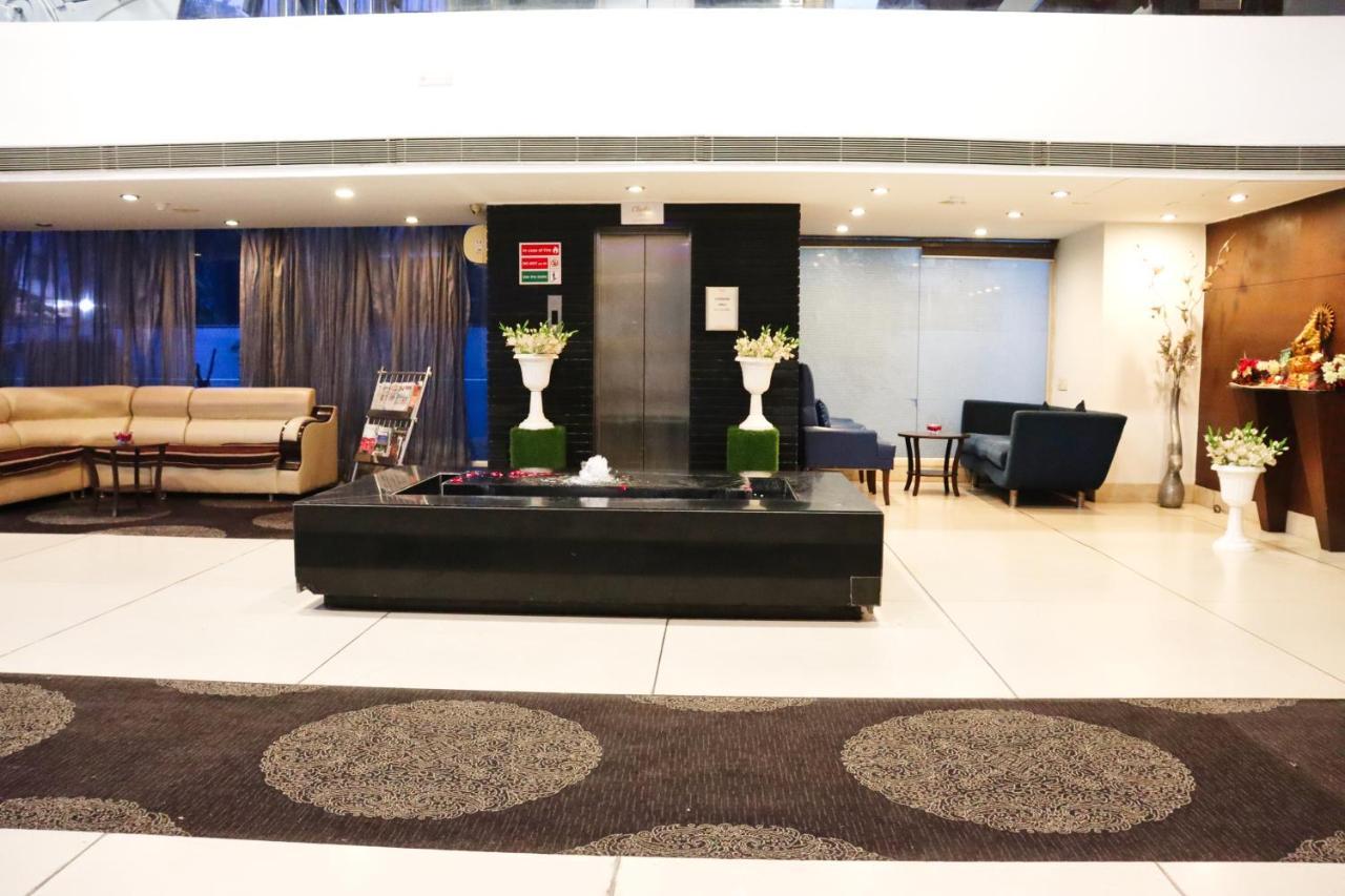 Hotel Clarks Collection Bhavnagar Exterior foto