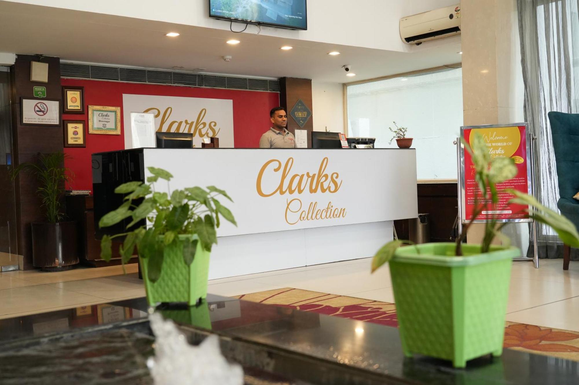 Hotel Clarks Collection Bhavnagar Exterior foto